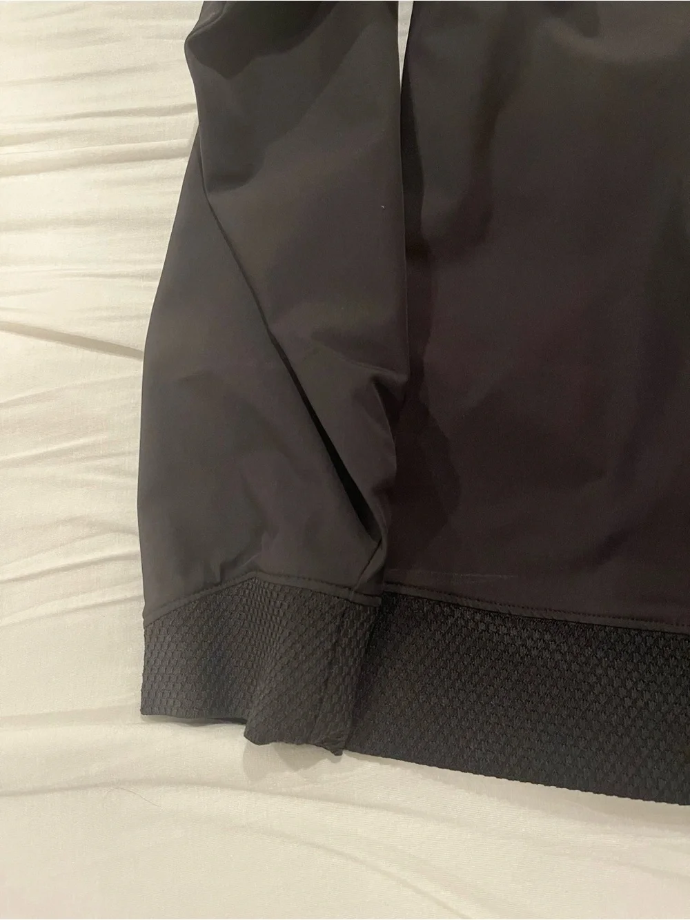 Brand New BYLT Arc Lightweight V-Neck Pullover Golf Jacket Black Medium